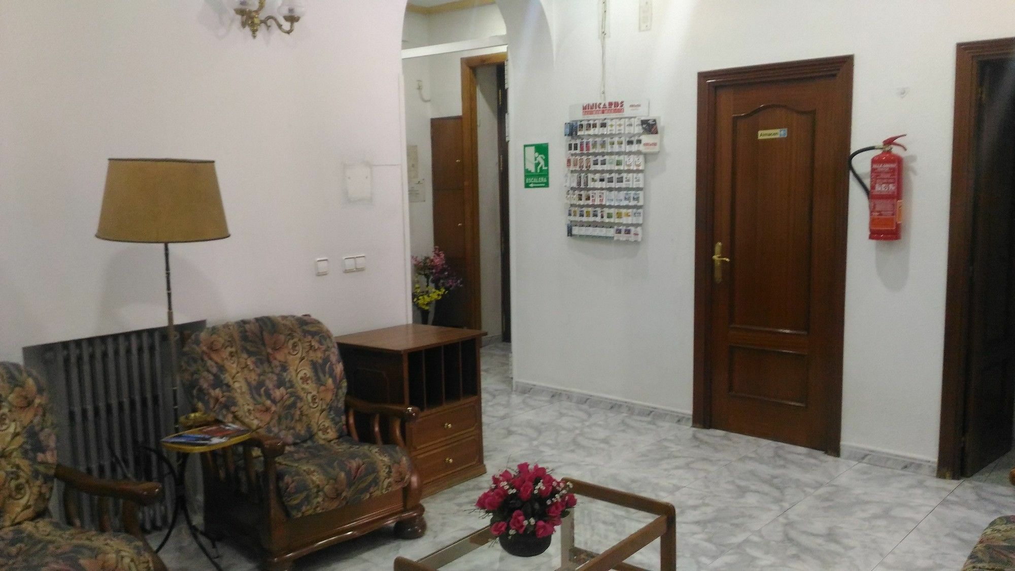 Hostal Palacios Fuencarral Madrid Exterior foto