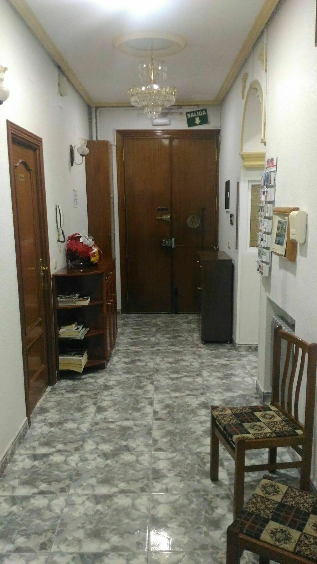 Hostal Palacios Fuencarral Madrid Exterior foto
